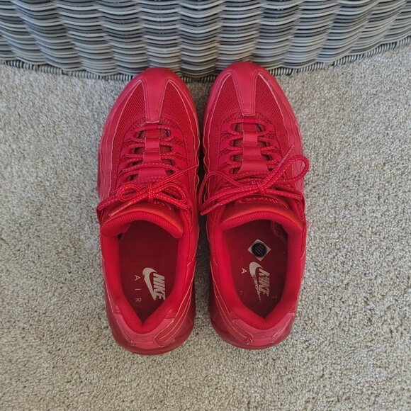 Men's Nike Air Max 95 "Triple Red" 11 - Picture 4 of 6